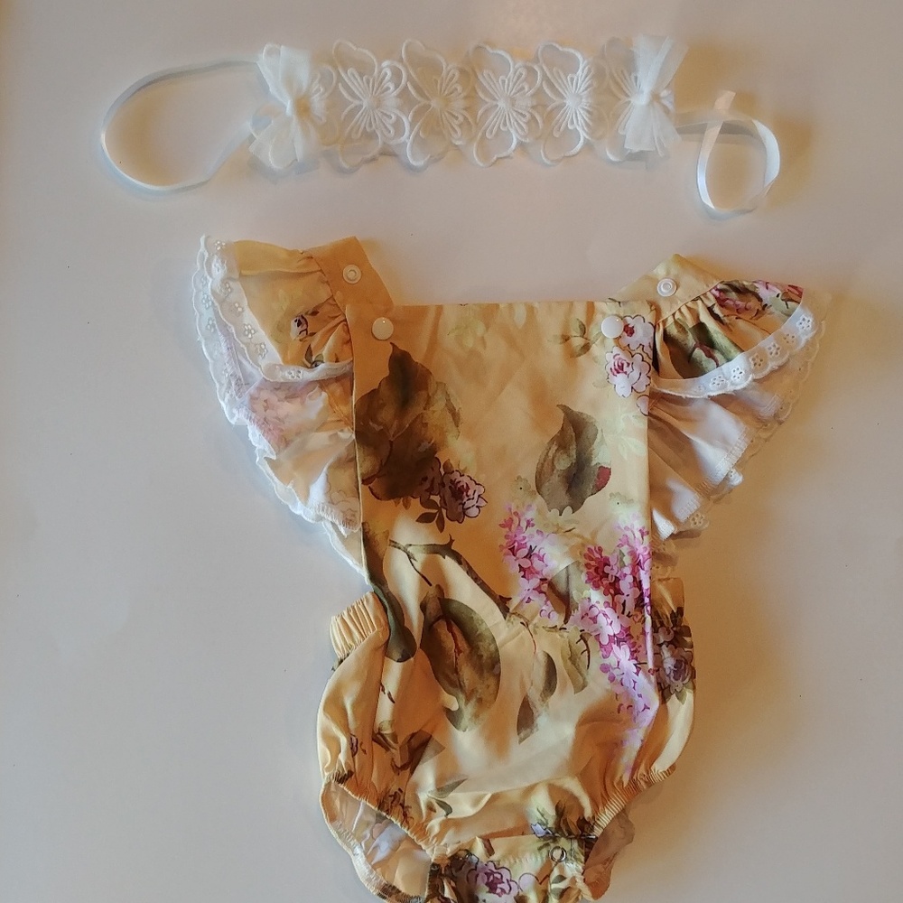 Last one ⏳Yellow flowered Romper - Picture 6 of 7